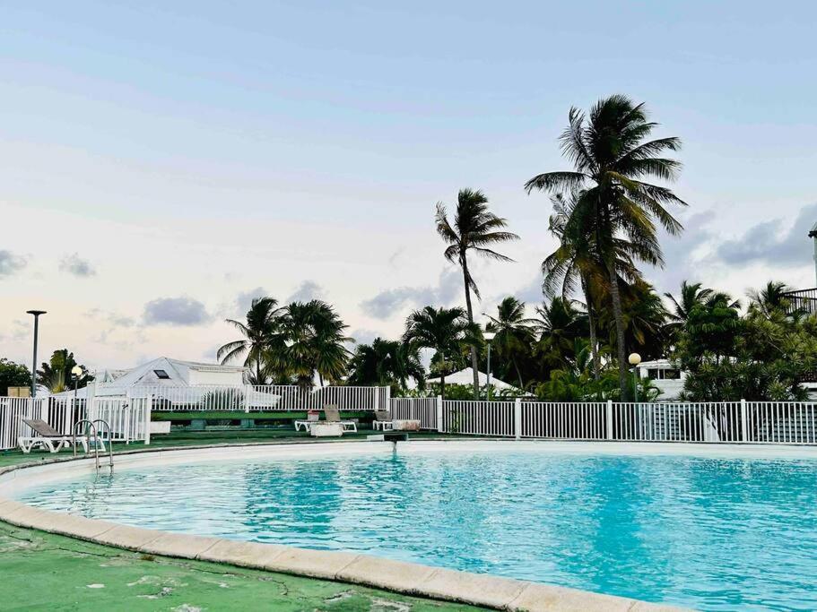 Studio Cosy Plage Et Piscine A Bas Du Fort Le Gosier  Exterior photo