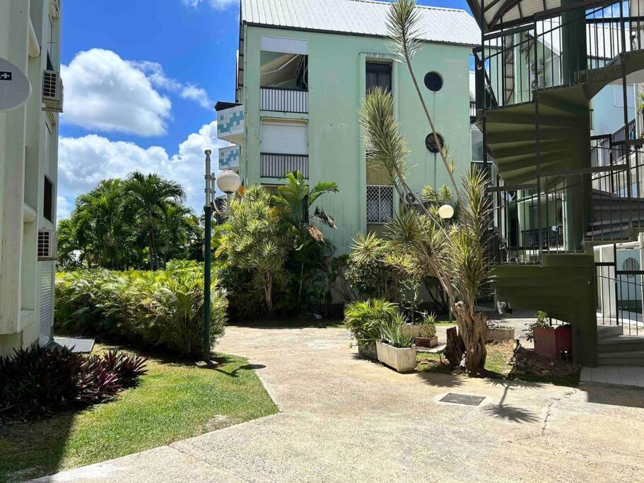 Studio Cosy Plage Et Piscine A Bas Du Fort Le Gosier  Exterior photo